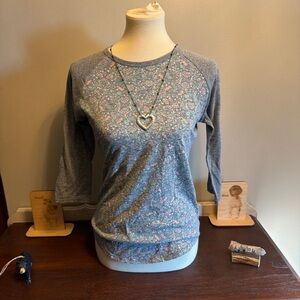 Gray Floral Women's 3/4 length tee